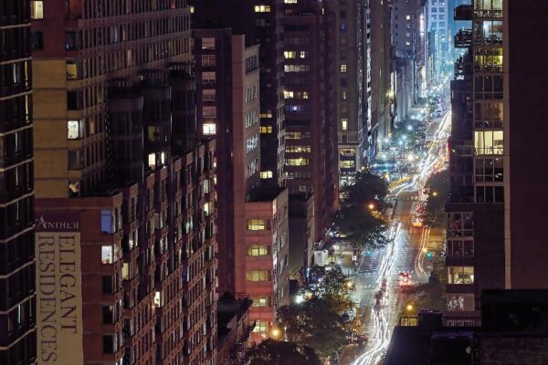 ברוכים הבאים לתל אביב: הרפתקה מאירת עיניים בישראל ברוכים הבאים לתל אביב: הרפתקה מאירת עיניים בישראל