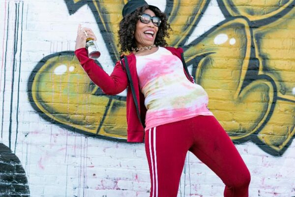 "חשפניות: צורת אמנות ששווה לחגוג" "חשפניות: צורת אמנות ששווה לחגוג"